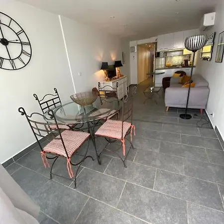 114, Port Ambonne Au Village Naturiste Apartment *